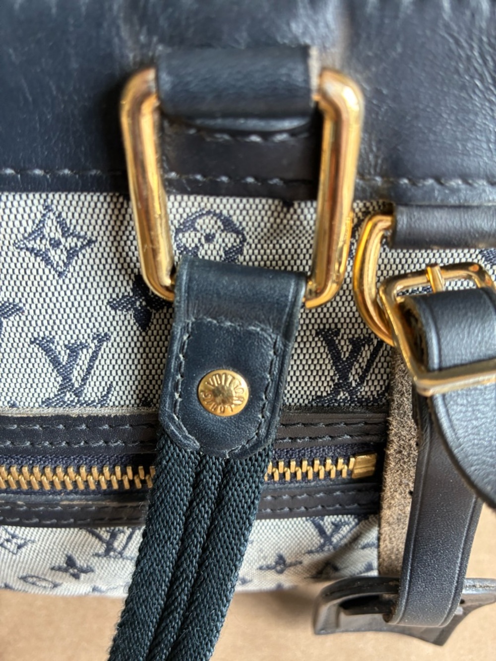 Louis Vuitton Blue Monogram Lin Lucille PM Bag - Picture 11 of 15